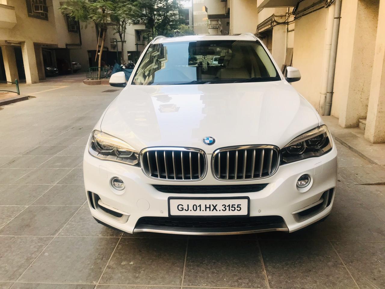 car on rent for events in baroda